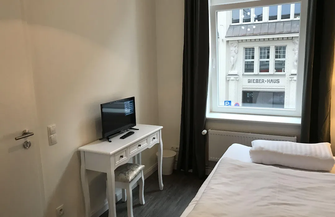 Hotel Fame am Hauptbahnhof-1
